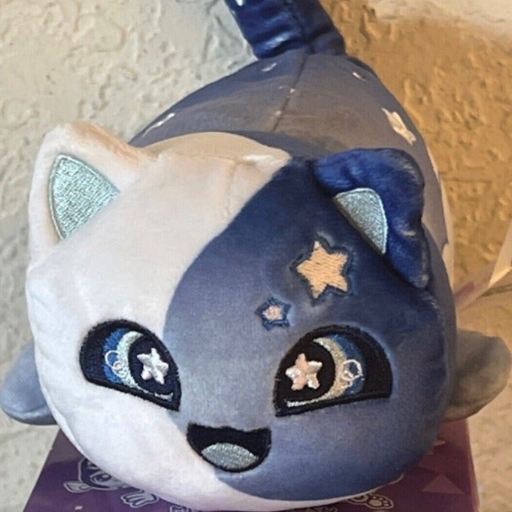 NWT Aphmau meemeow litter 4 moon cat.